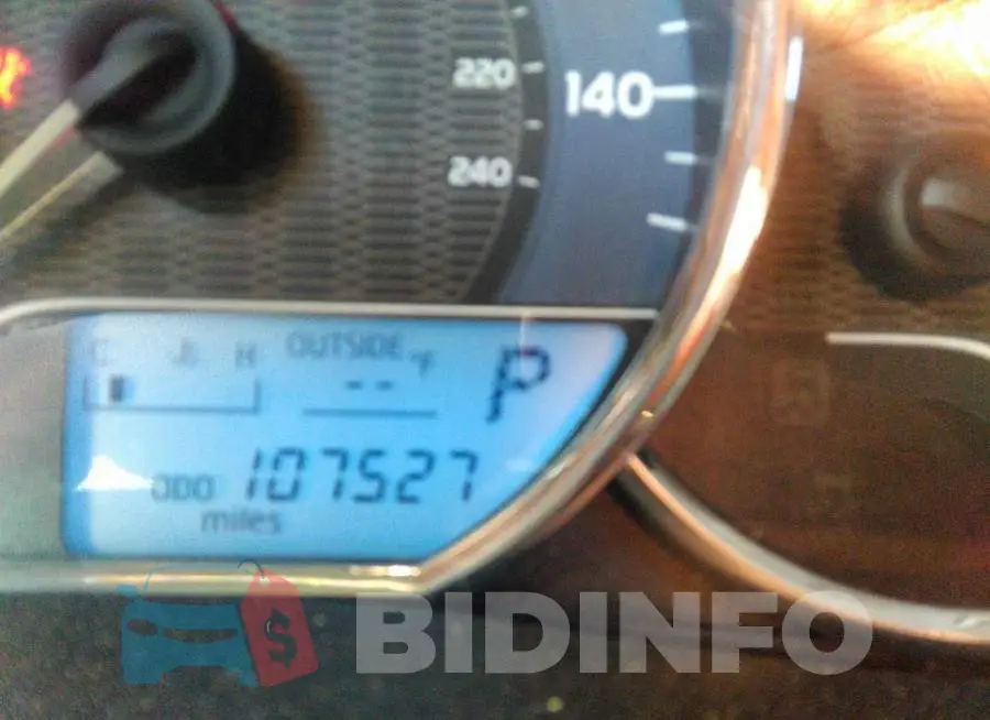 2T1BURHE5FC240614 Photo# 7
