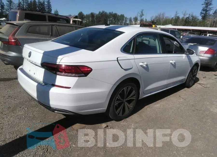 1VWSA7A32NC008935 Photo# 4