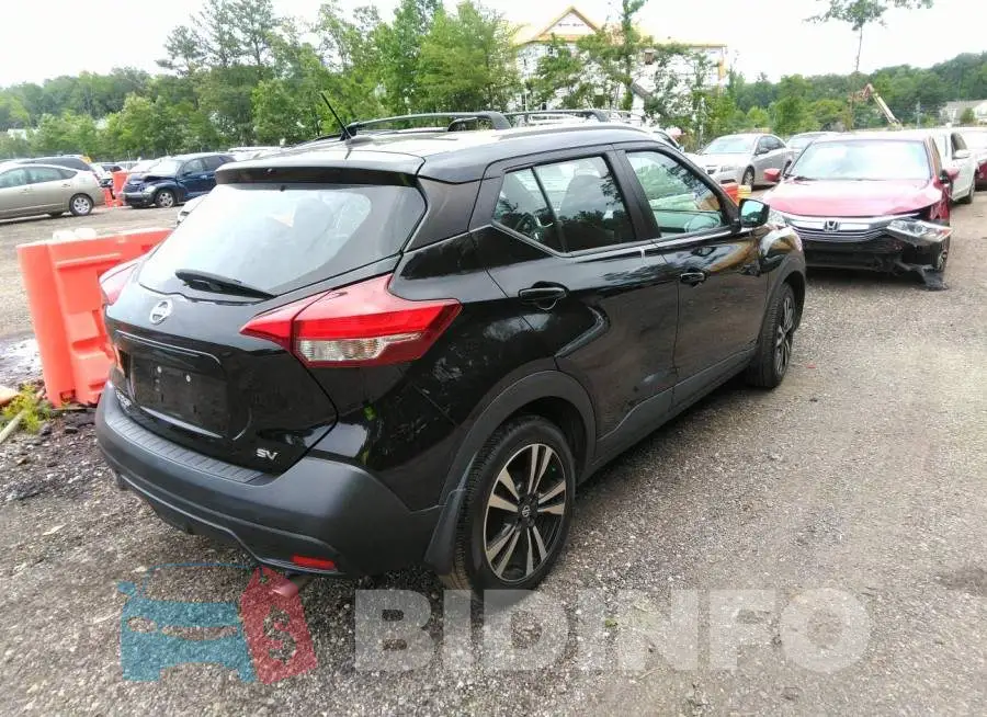 3N1CP5CU4KL521350 Photo# 4