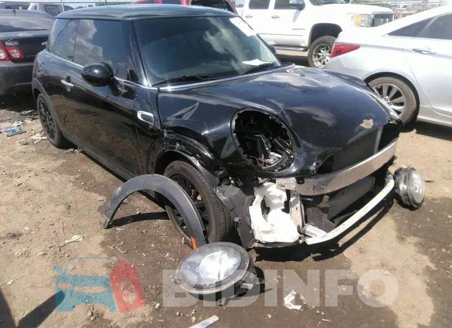 WMWXP5C3XH2G61144 Photo# 1
