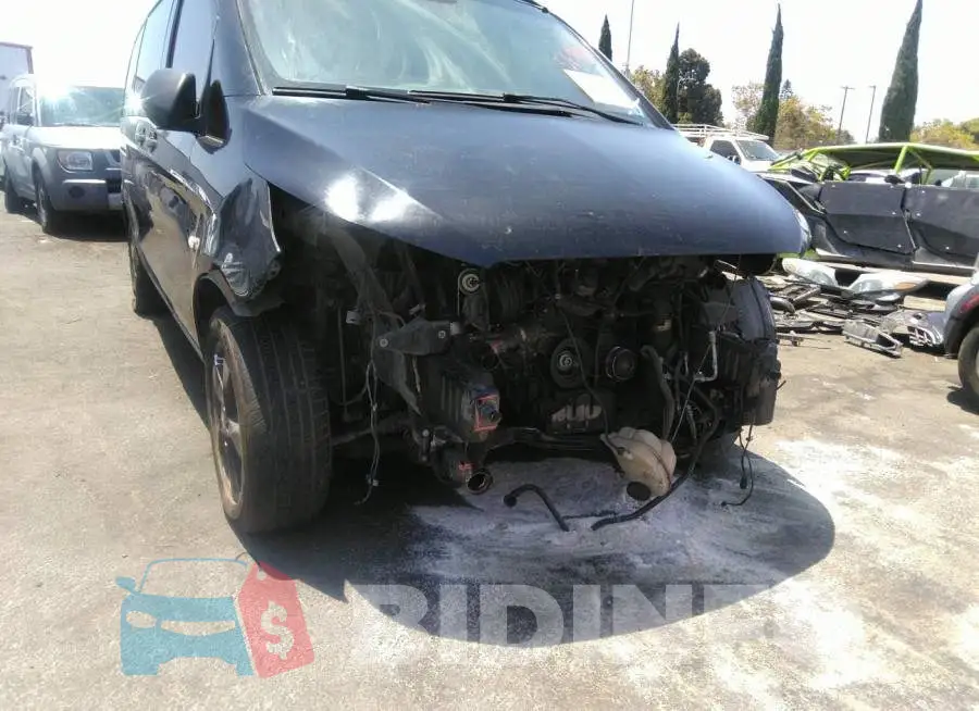 WD4PG2EE9G3088491 Photo# 6