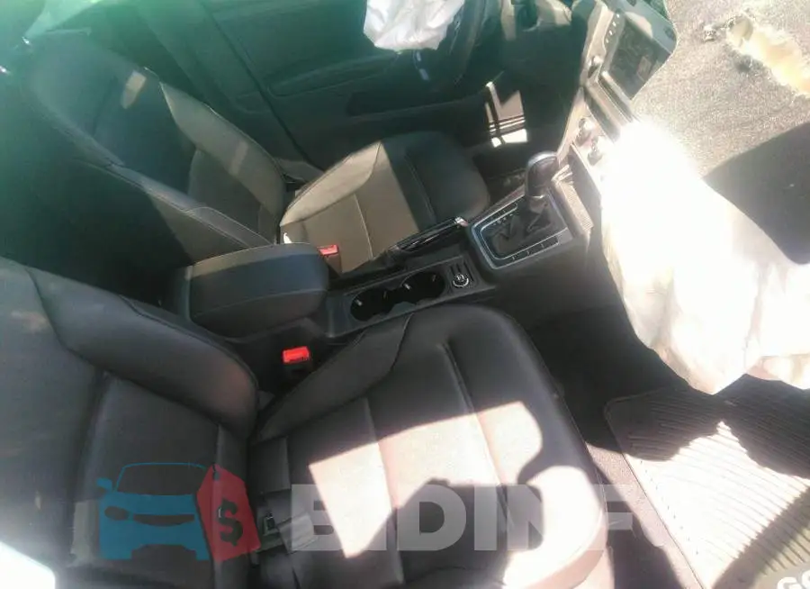 3VW217AU9HM040387 Photo# 5