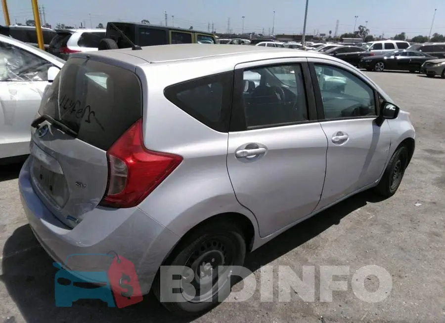 3N1CE2CP5FL407216 Photo# 4