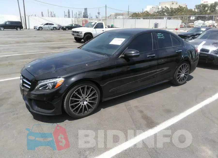55SWF4JB7JU235495 Photo# 2