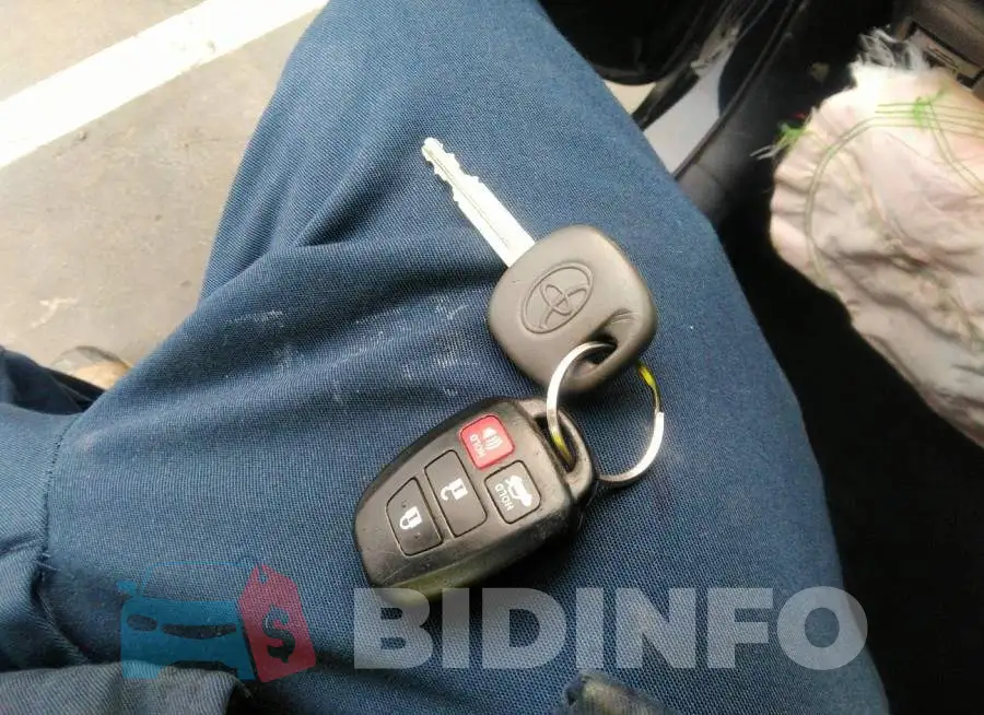4T4BF1FK9GR546791 Photo# 11