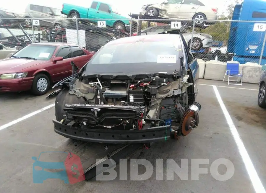 5YJXCDE24HF067446 Photo# 6