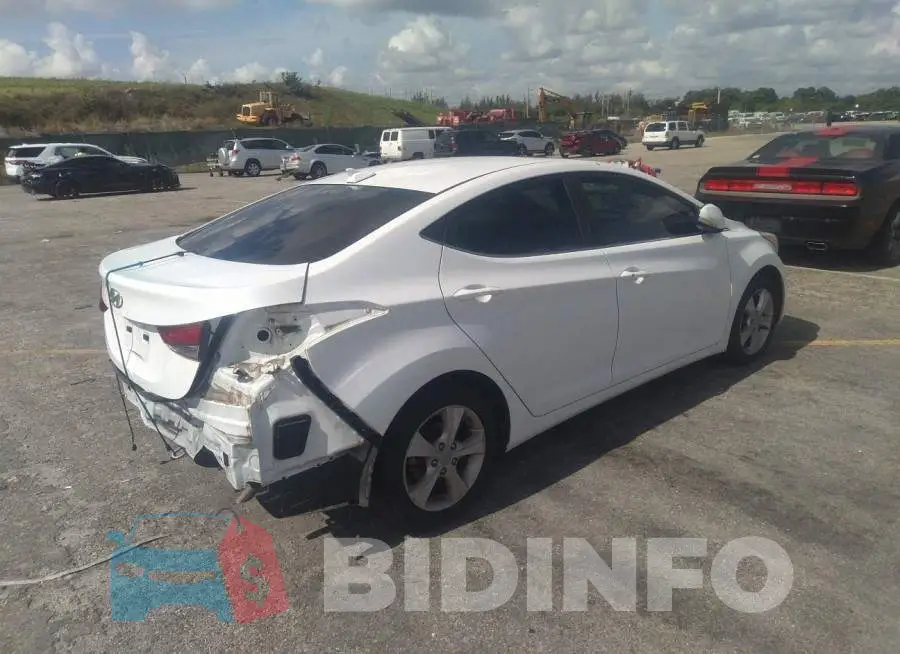 5NPDH4AE8GH788714 Photo# 4