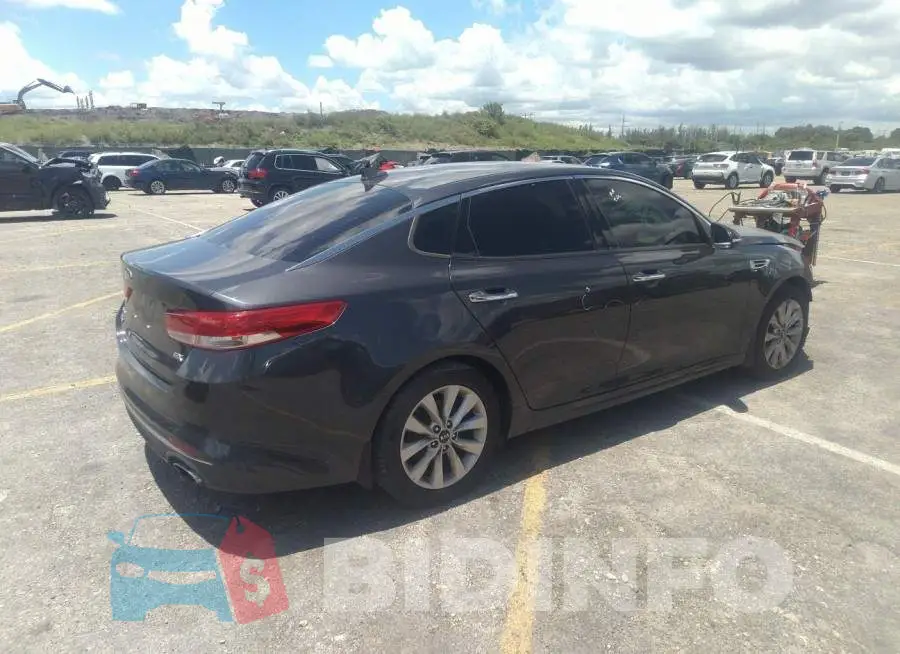 5XXGU4L38JG265068 Photo# 4