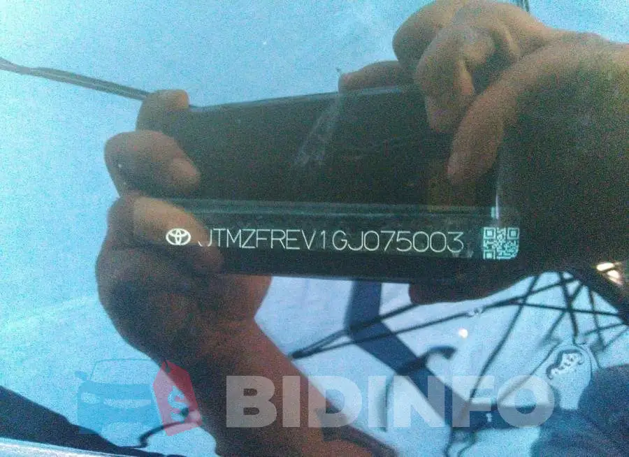 JTMZFREV1GJ075003 Photo# 9