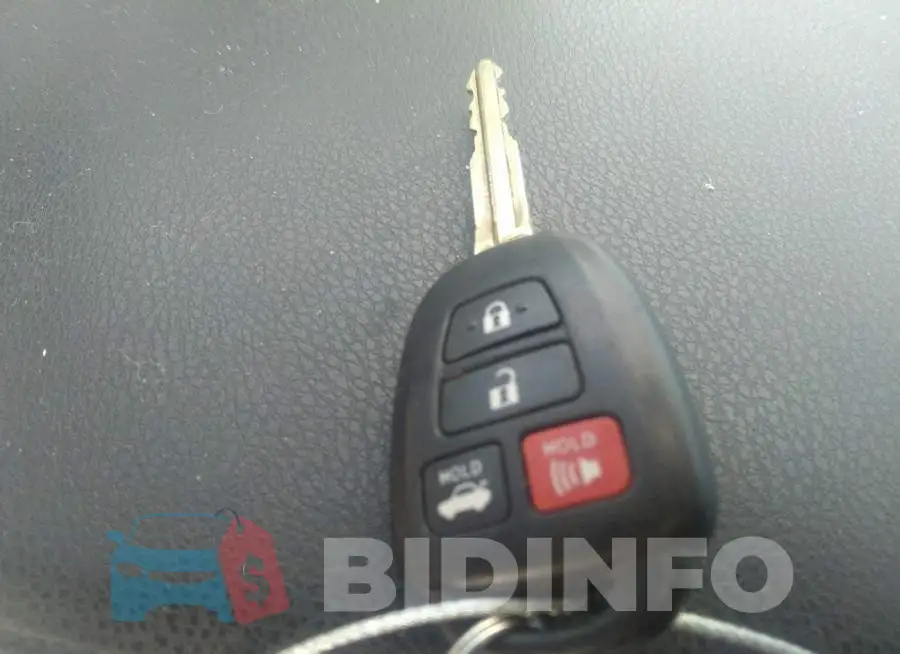 2T1BURHEXFC409770 Photo# 11
