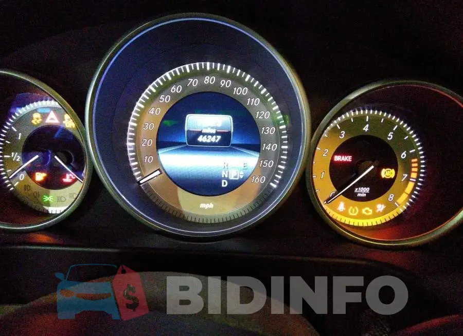 WDDHF8JBXFB165718 Photo# 7