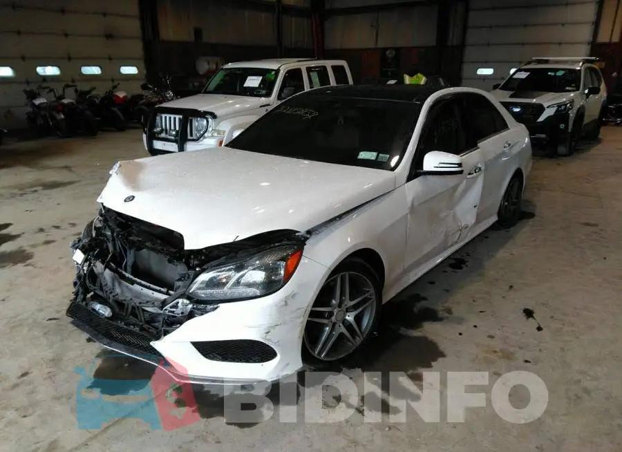 WDDHF8JBXFB165718 Photo# 2