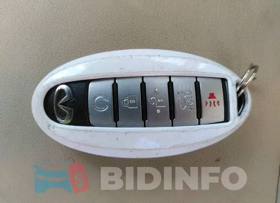 JN1EV7AP3GM300701 Photo# 11