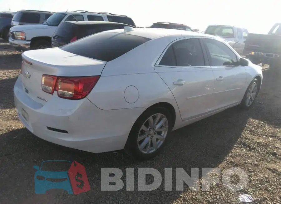 1G11E5SX2FF164474 Photo# 4