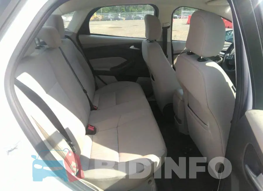 1FADP3F21FL343386 Photo# 8
