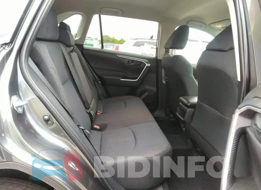 2T3G1RFV5MC256267 Photo# 8