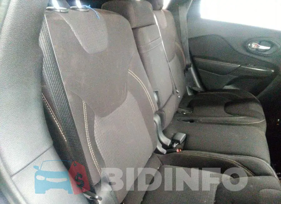 1C4PJMCS4FW793180 Photo# 8