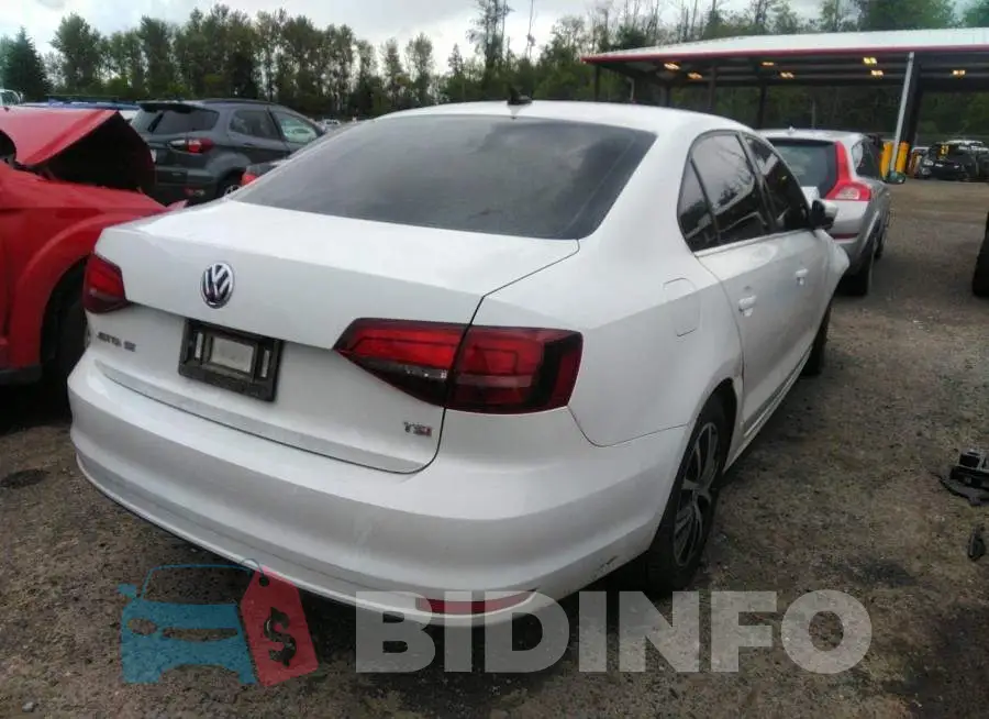 3VWDB7AJXHM358983 Photo# 4