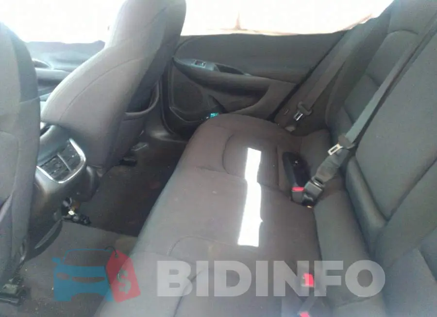 1G1ZD5ST5JF160477 Photo# 8