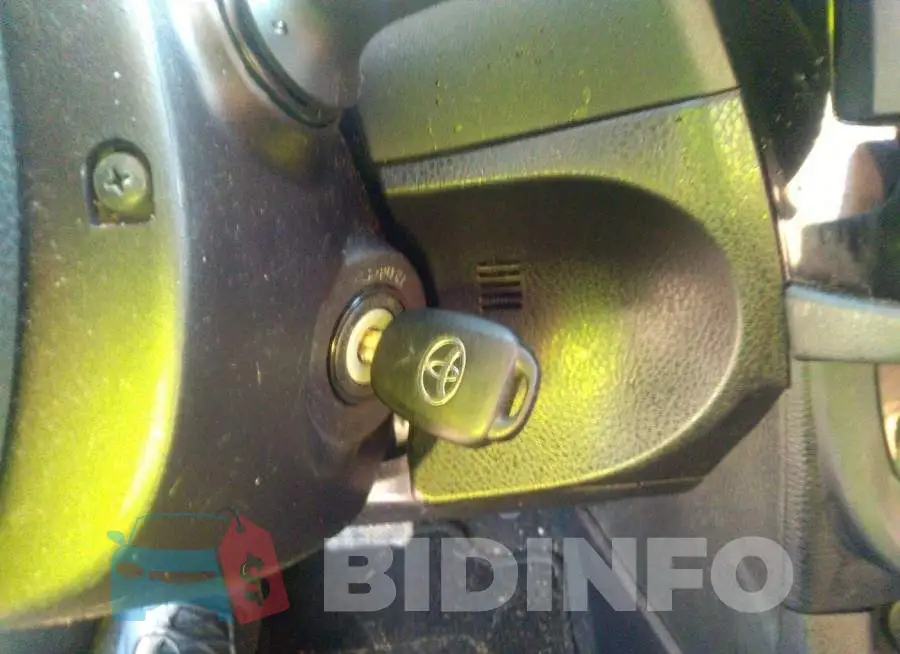2T1BURHE5GC511947 Photo# 11