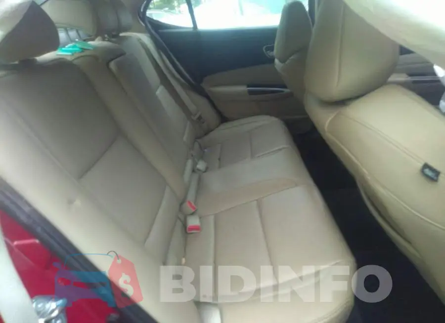19UUB1F57JA004838 Photo# 8