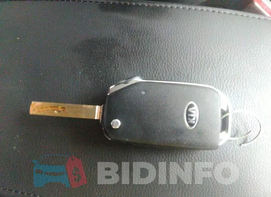 KNDJ23AU6M7760853 Photo# 11