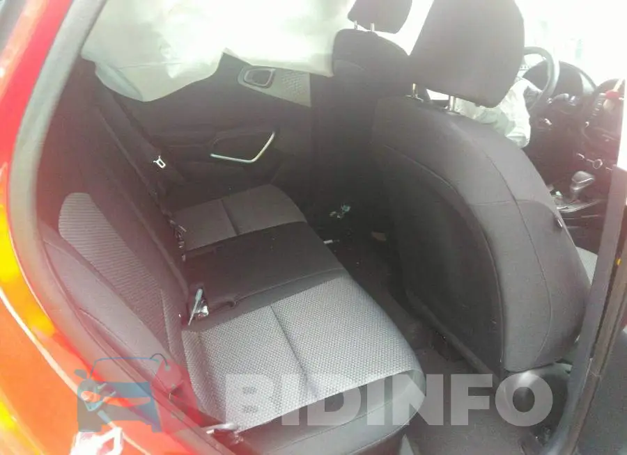 KNDJ23AU6M7760853 Photo# 8