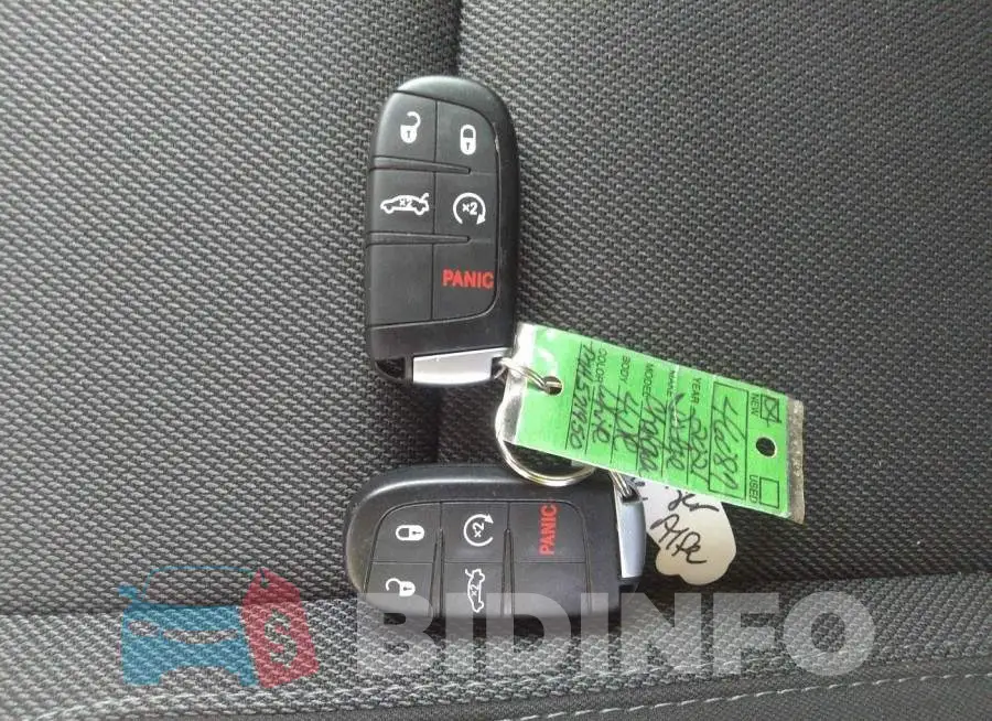 2C3CDXBG7MH571950 Photo# 11