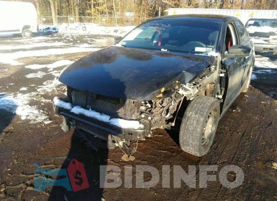 3VW167AJ2HM336466 Photo# 6