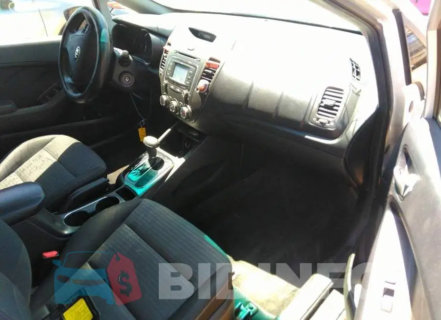 3KPFL4A72HE015719 Photo# 5