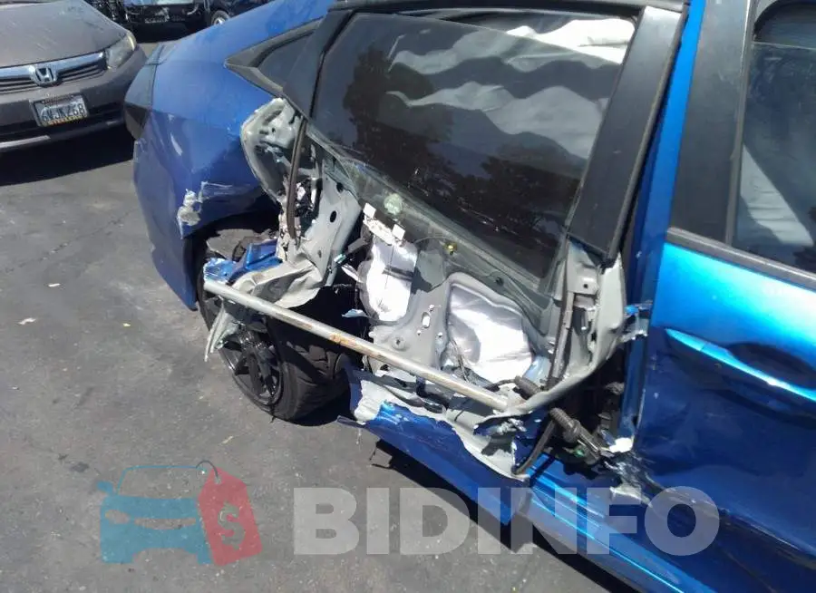 19XFC1F38HE203536 Photo# 6