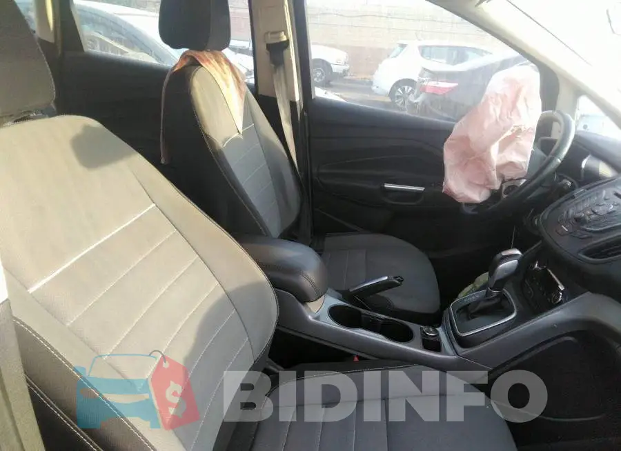 1FADP5AU3FL109626 Photo# 5