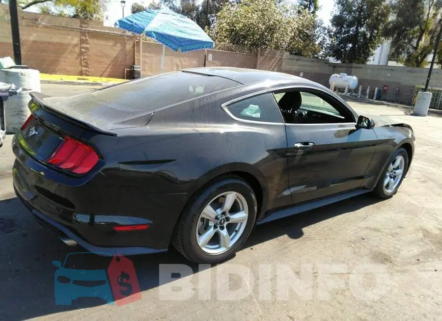 1FA6P8TH0J5135754 Photo# 4