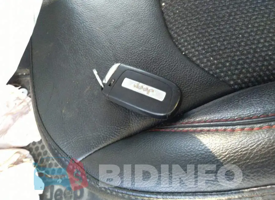 3C4NJDDB3LT184346 Photo# 11