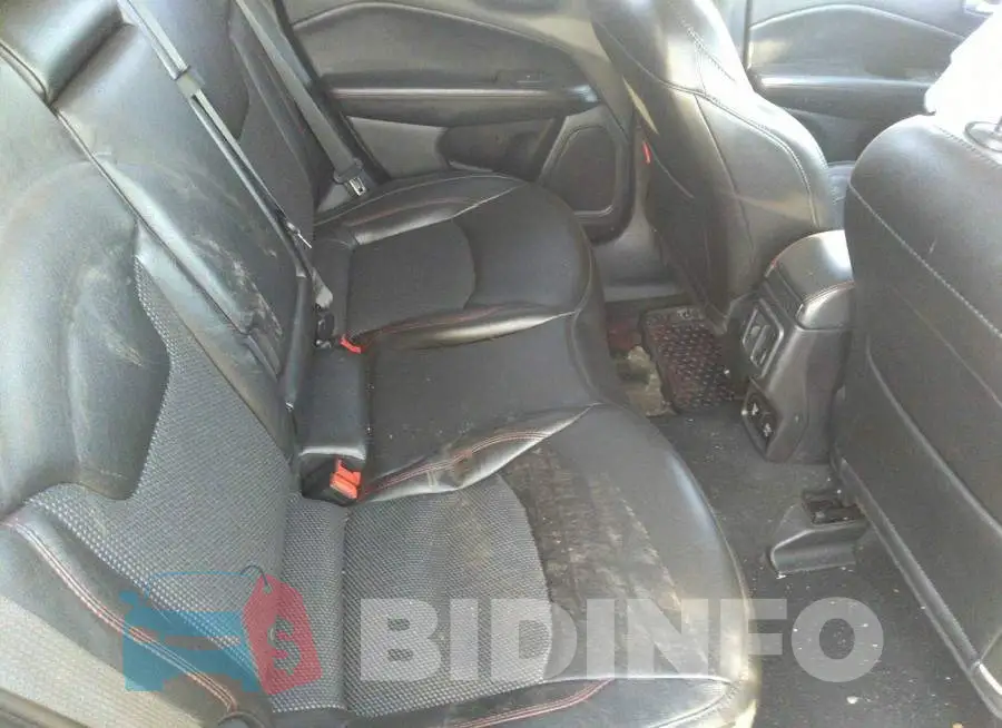 3C4NJDDB3LT184346 Photo# 8