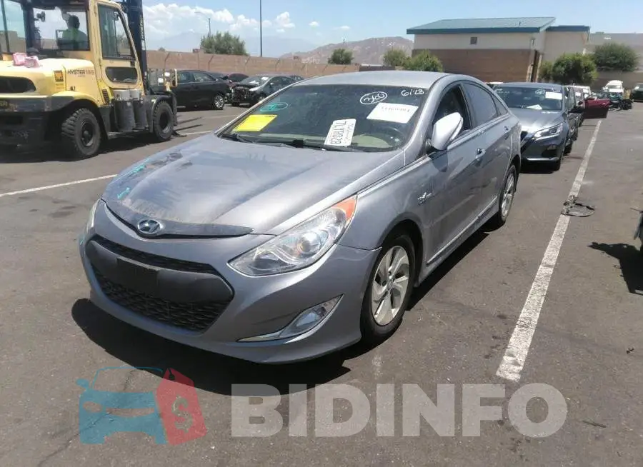 KMHEC4A44FA138659 Photo# 2