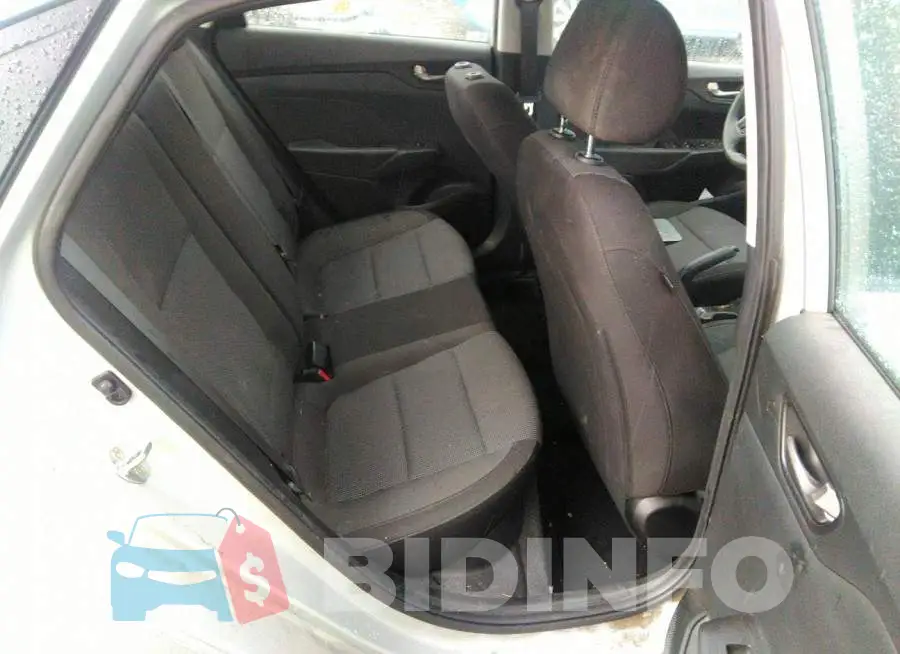 3KPC24A38KE062943 Photo# 8
