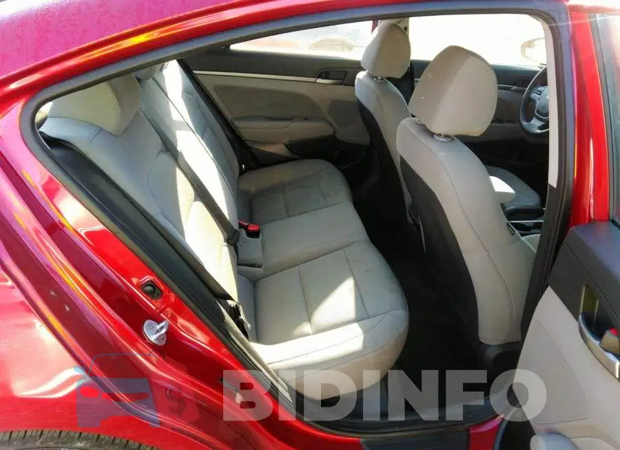 5NPD84LF5HH141114 Photo# 8