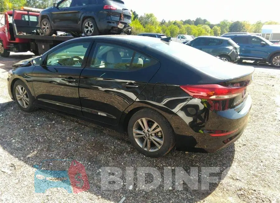 5NPD84LFXJH322828 Photo# 3