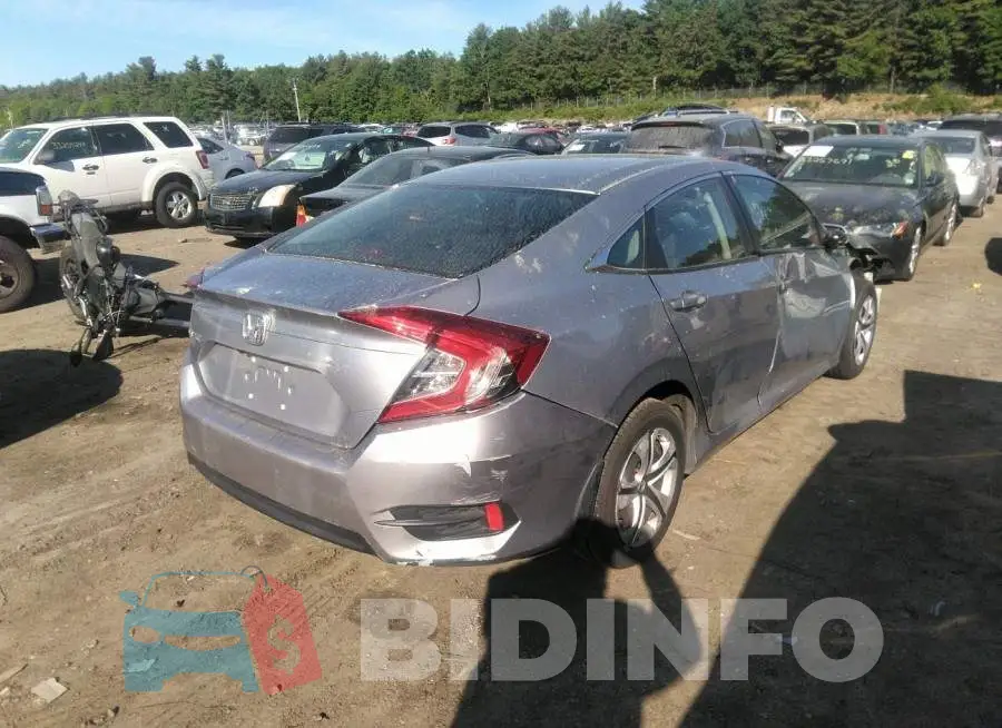 19XFC2F53JE200203 Photo# 4