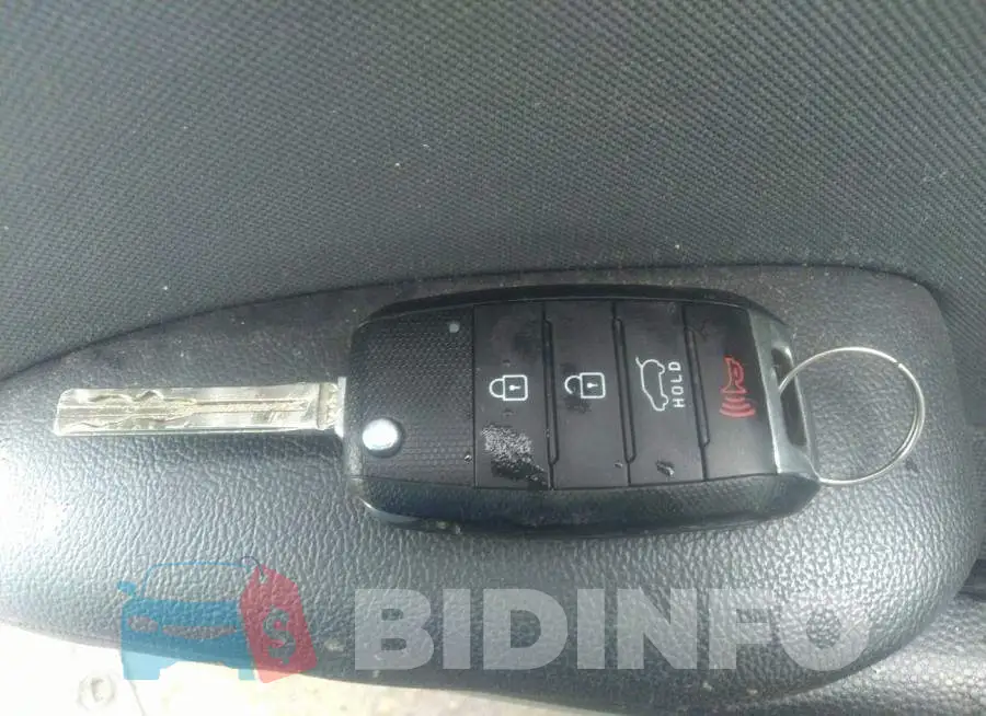KNDJN2A23F7152632 Photo# 11