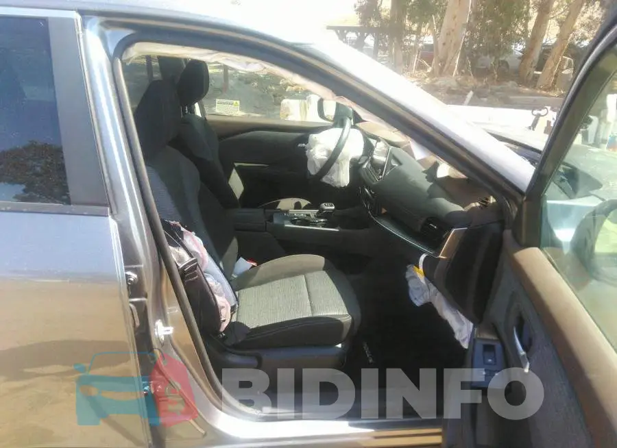 5N1BT3BA4NC692675 Photo# 5