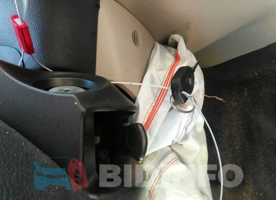 1FADP3F21JL206506 Photo# 11