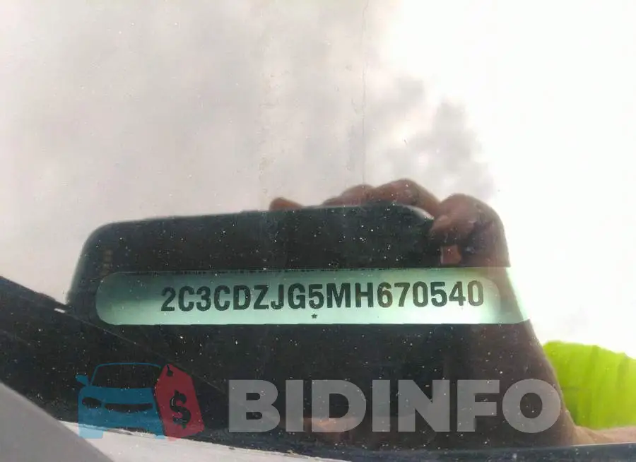 2C3CDZJG5MH670540 Photo# 9