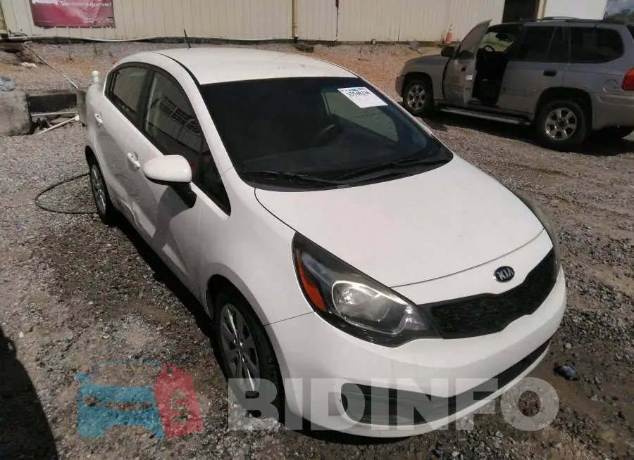 KNADM4A31F6527716 Photo# 1