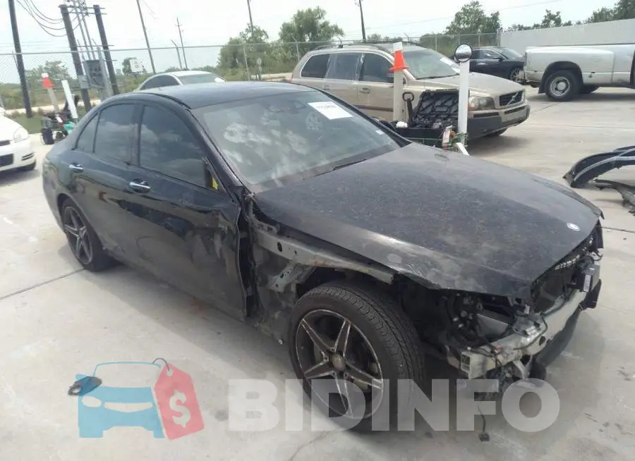 55SWF6EB7GU122676 Photo# 1