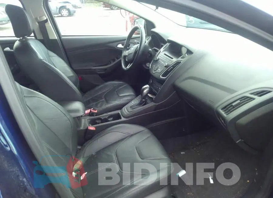 1FADP3F28GL262208 Photo# 5