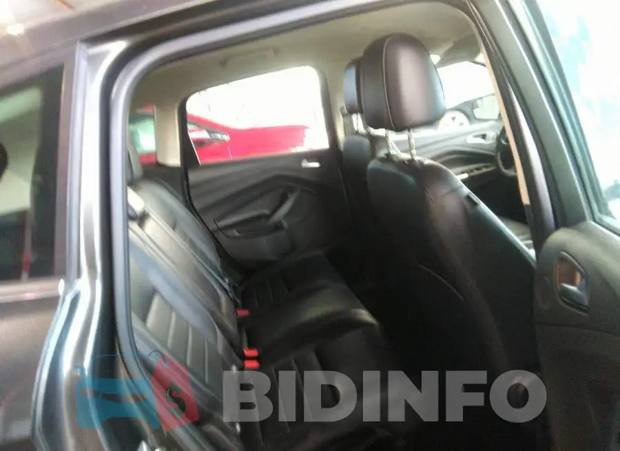 1FADP5CU6GL114155 Photo# 8