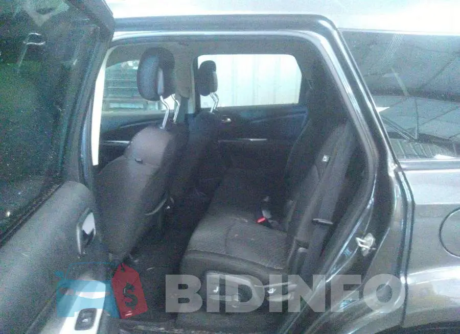 3C4PDCAB8HT581430 Photo# 8