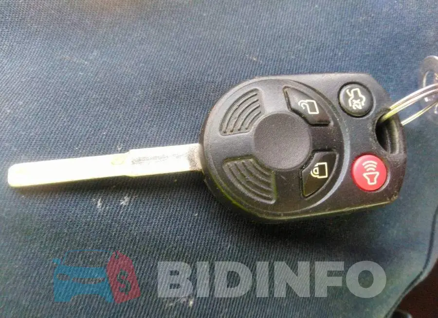 1FADP3F24GL351077 Photo# 11